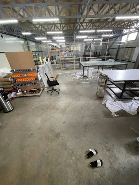 Tirane, jepet me qera magazine Kati 0, 650 m² 1.500 € (Kashar)