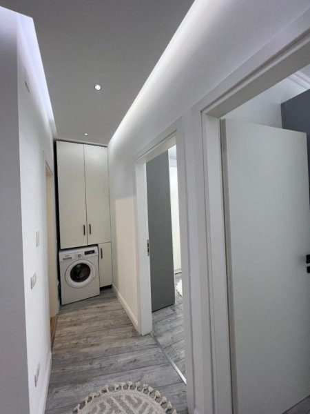 Tirane, shitet 2+1+Ballkon , 85 m² 130.000 € (Rruga Teodor Keko)