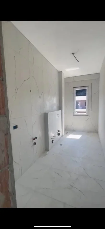 Tirane, shitet apartament 2+1+Ballkon Kati 6, 104 m² 88.264 € (Bulevardi Berisha)