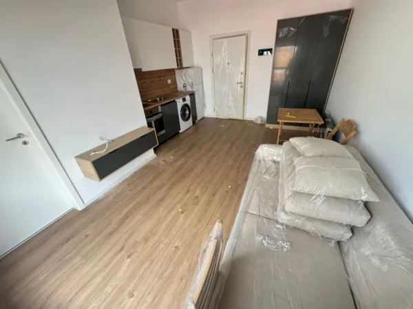 Tirane, jepet me qera garsonier 1+1 Kati 4, 45 m² 300 € (Ali Demi Rezidenca Kaimi)