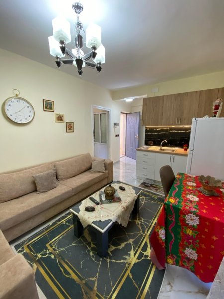 Vlore, shitet apartament 1+1+Ballkon Kati 2, 50 m² 68.000 € (Blv.Ismail Qemali)