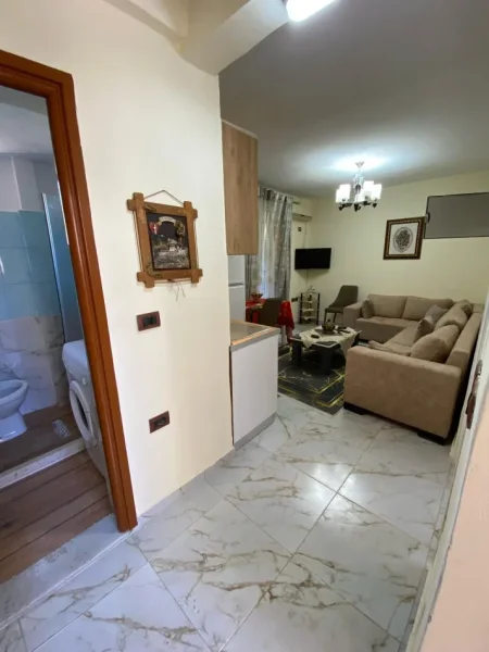 Vlore, shitet apartament 1+1+Ballkon Kati 2, 50 m² 68.000 € (Blv.Ismail Qemali)
