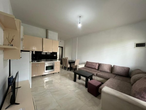 Apartament 1+1 me qira në Laprake, tek “Shinat e Trenit”
