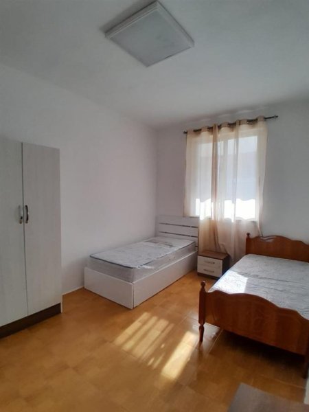 Durres, shitet apartament 2+1+Ballkon Kati 3, 131 m² 139.000 € (Taulantia)