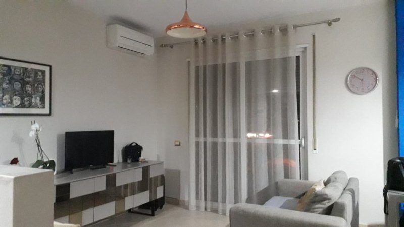 Tirane, shitet apartament 1+1+Aneks+Ballkon Kati 3, 62 m² 135.000 € (brryli)