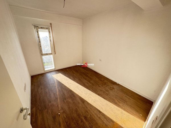 Tirane, shitet apartament 2+1 , 82 m² 130000 €