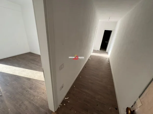 Tirane, shitet apartament 2+1 , 82 m² 130000 €