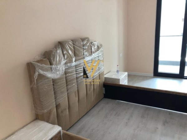 Tirane, jepet me qera apartament 1+1+Ballkon Kati 8, 75 m² 650 € (RRUGA E KAVAJES)