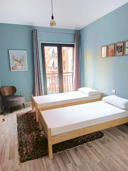 Tirane, jepet me qera apartament 2+1+Aneks+Ballkon Kati 3, 110 m² 750 € (Green City , Astir)