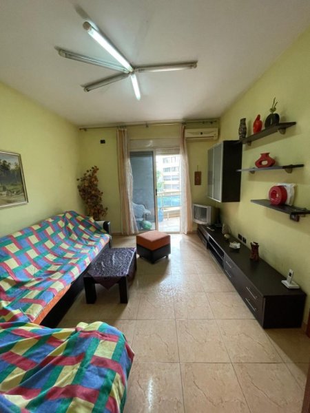 Tirane, jepet me qera apartament 2+1+Aneks+Ballkon Kati 4, 95 m² 1.000 € (Myslym Shyri)