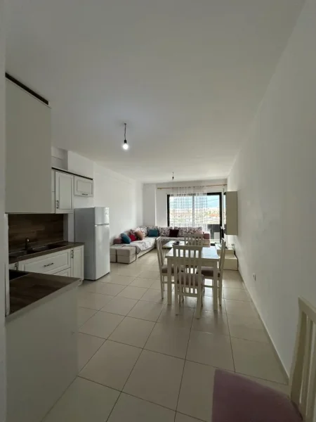 Tirane, jepet me qera apartament 2+1+Ballkon Kati 3, 114 m² 500 € (Astir)