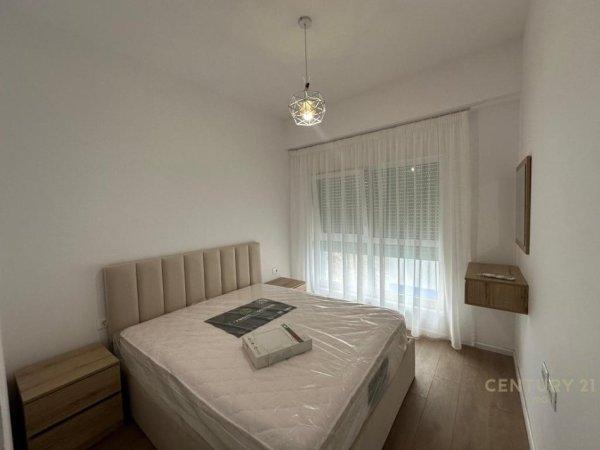Tirane, jepet me qera apartament 2+1 Kati 5, 75 m² 550 € 