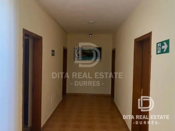 Durres, shitet ambjent biznesi Kati 3, 1.230 m² 1.200.000 € (Pavaresia)