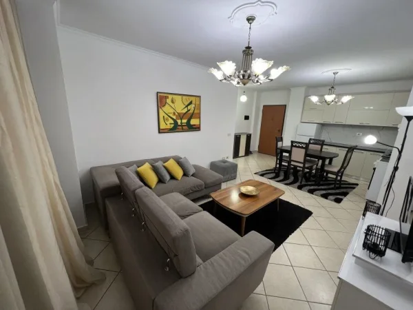 Tirane, jepet me qera apartament 2+1 Kati 4, 86 m² 600 € (Bilal Golemi)