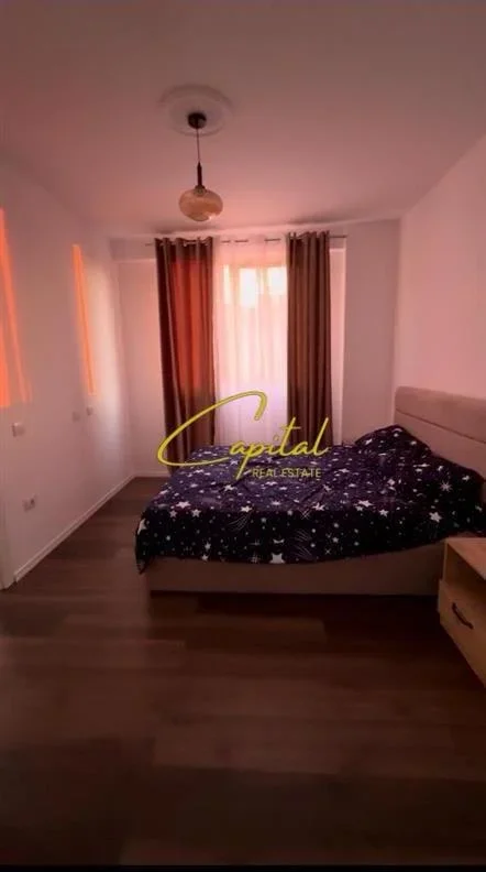 Tirane, jepet me qera apartament 2+1 Kati 5, 87 m² 450 € (SHKOZE)