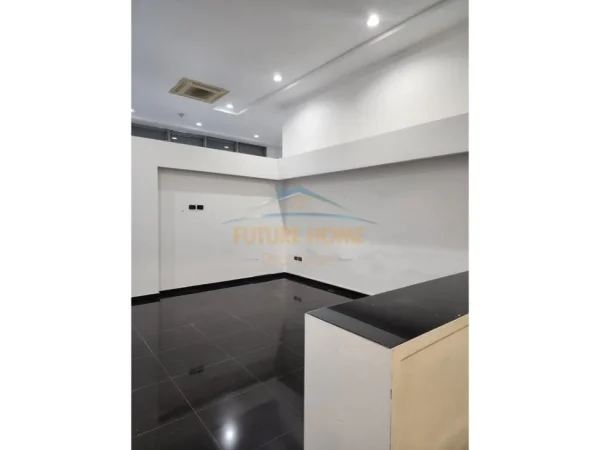 Tirane, shitet ambjent biznesi Kati 1, 108 m² 225.000 € (Qender)