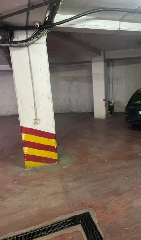 Tirane, jepet me qera apartament 2+1+Aneks+Ballkon , 350 € (fresk)