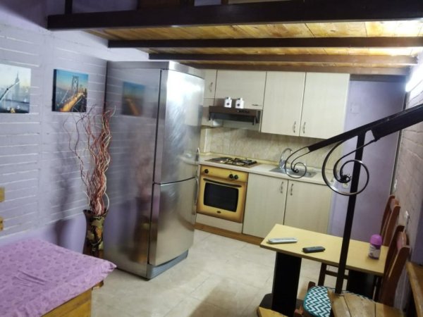 Tirane, jepet me qera apartament duplex Kati 1, 60 m² 250 € ( JEPET ME QERA DUBLEKS NË ALI DEM- 250 EURO)