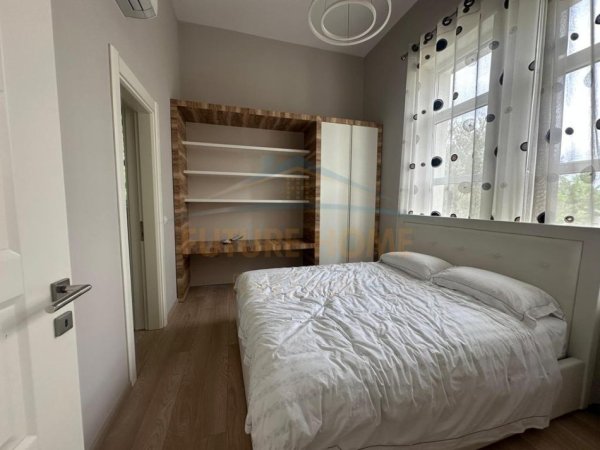 Tirane,TEG, jepet me qera Vile , 5.000 € (Rezidenca Rolling Hills)