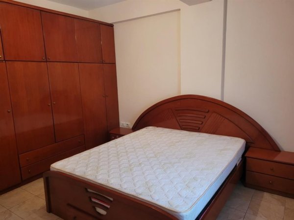 Tirane, shitet apartament 2+1+Ballkon Kati 3, 75 m² 142.000 € (RRUGA E KAVAJES)