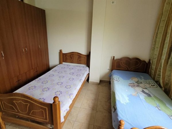 Tirane, shitet apartament 2+1+Ballkon Kati 3, 75 m² 142.000 € (RRUGA E KAVAJES)