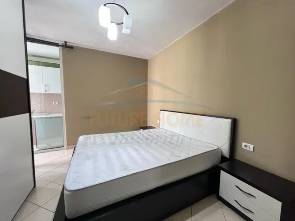 Tirane, jepet me qera apartament 1+1 Kati 7, 76 m² 590 € (Tregu Elektrik, Tiranë.)