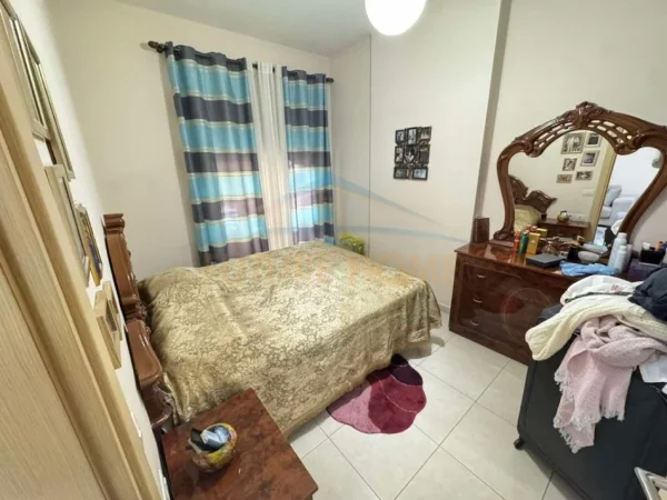 Tirane, jepet me qera apartament 1+1 Kati 6, 75 m² 500 € (Unaza e Re, Tirane)