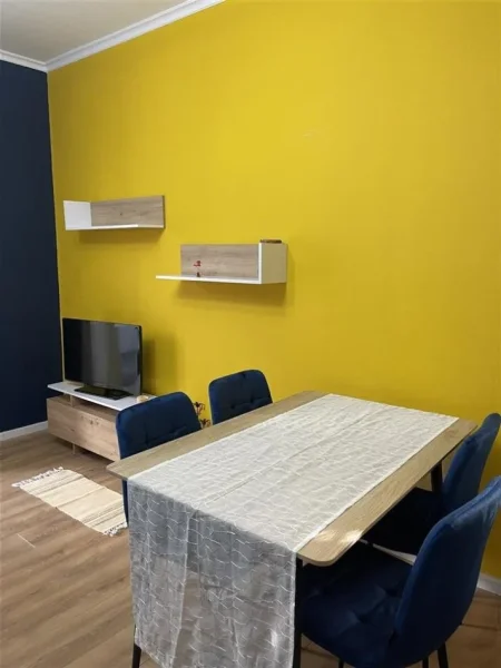 Super Apartament 1+1 me qera tek Restorant Durresi (450 euro)