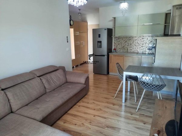 Tirane, jepet me qera apartament 1+1+Ballkon Kati 2, 62 m² 450 € (PJETER BUDI)
