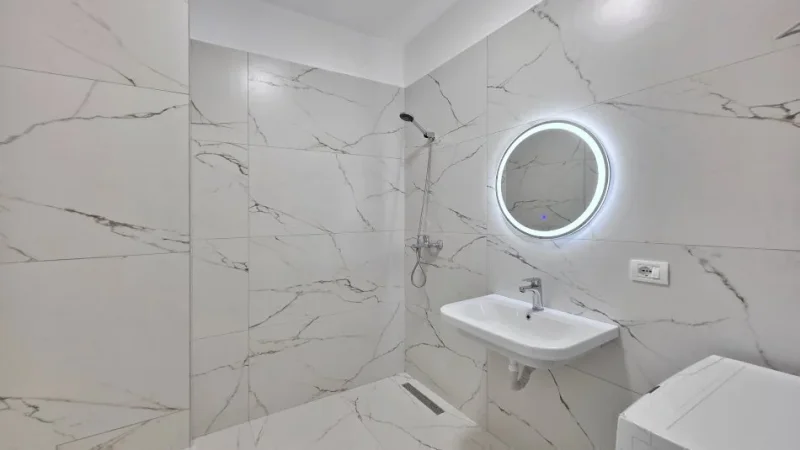 Tirane, jepet me qera apartament 1+1 Kati 2, 84 m² 500 € ( JEPET ME QERA APARTAMENT GJYSMË I MOBILUAR – ISH TREGU ELEKTRIK!)