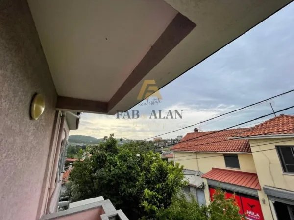 Tirane, shitet Vile 2 Katshe , 400.000 € (SAUK)