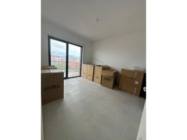 Tirane, shitet apartament 2+1+Ballkon Kati 7, 140 m² 420,000 € (Myslym Shyr)