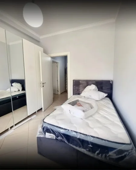 Tirane, jepet me qera 2+1+Ballkon Kati 2, 98 m² 850 € (Janos Hunyadi)