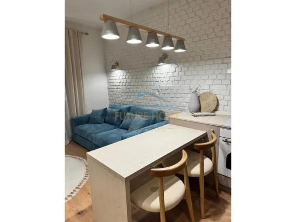 Tirane, jepet me qera apartament 2+1 Kati 2, 65 m² 1.000 € (Myslym Shyr.)