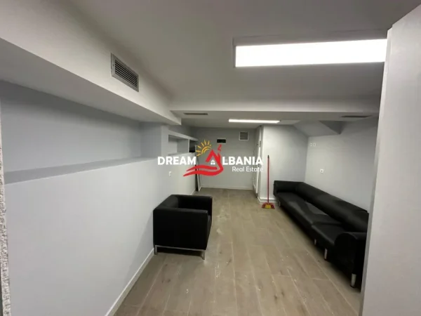 Tirane, shitet zyre Kati -1, 43 m² 95.000 € (Ne Rrugen Mine Peza)