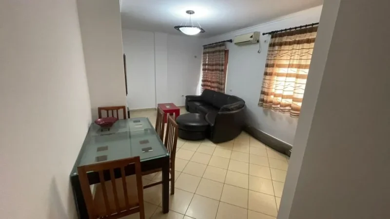 Tirane, jepet me qera apartament 2+1 Kati 5, 114 m² 450 € (Rruga e Dibrës)