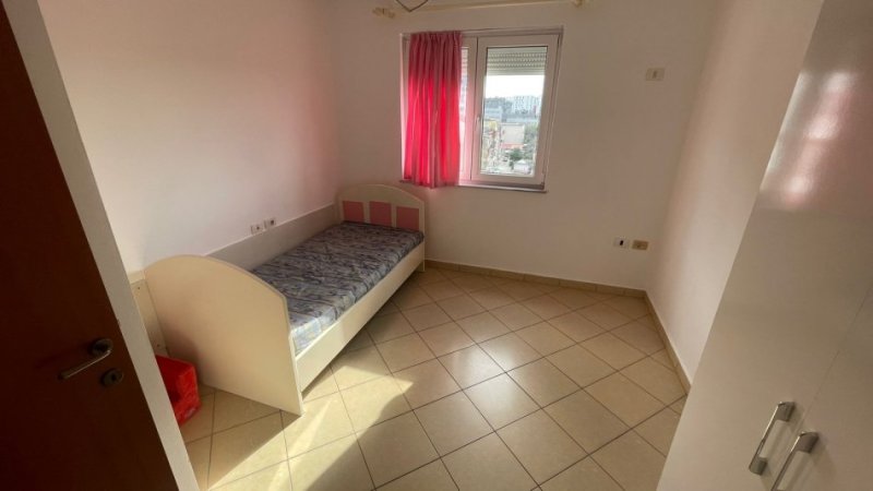 Tirane, jepet me qera apartament 2+1 Kati 5, 114 m² 450 € (Rruga e Dibrës)