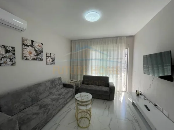 Tirane, jepet me qera apartament 2+1 Kati 6, 98 m² 850 € (Fusha e Aviacionit, Tiranë.)