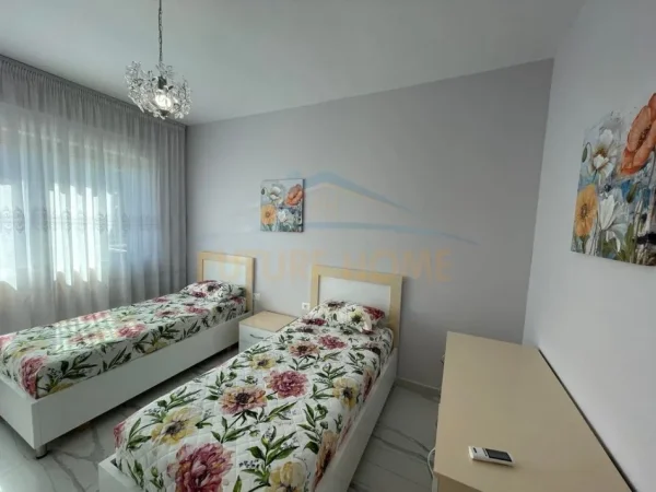 Tirane, jepet me qera apartament 2+1 Kati 6, 98 m² 850 € (Fusha e Aviacionit, Tiranë.)