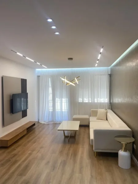 Tirane, shitet apartament 2+1+Aneks+Ballkon Kati 6, 134 m² 265.000 € (Rruga Frang Bardhi Komuna Parisit)