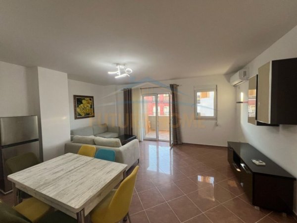 Tirane, shitet apartament 2+1+Ballkon Kati 6, 81 m² 199.155 € (Xhamllik)