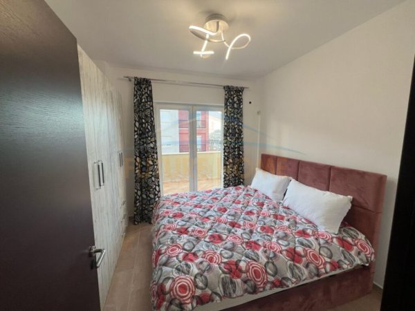 Tirane, shitet apartament 2+1+Ballkon Kati 6, 81 m² 199.155 € (Xhamllik)
