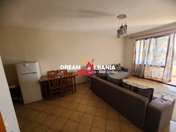 Tirane, jepet me qera apartament 1+1+Ballkon Kati 7, 70 m² 350 € (e Kinostudio - Ne Pallat Te Ri ID 42111317)