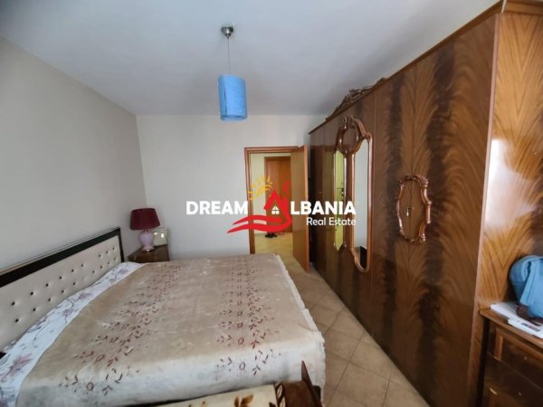 Tirane, jepet me qera apartament 1+1+Ballkon Kati 7, 70 m² 350 € (e Kinostudio - Ne Pallat Te Ri ID 42111317)
