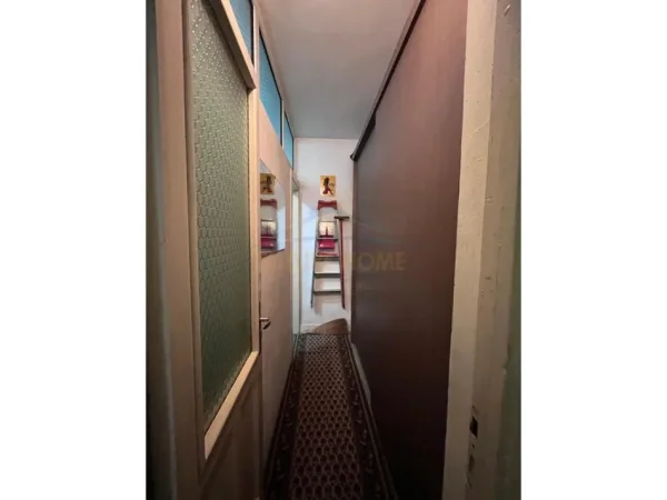 Tirane, shitet apartament 2+1+Ballkon Kati 4, 82 m² 150.000 € (21 Dhjetori)