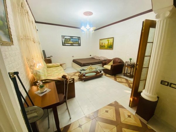 Tirane, jepet me qera apartament 1+1 Kati 2, 55 m² 400 € 