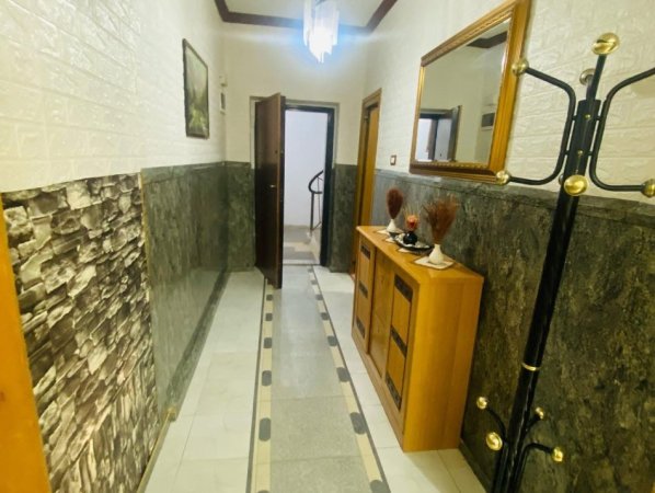 Tirane, jepet me qera apartament 1+1 Kati 2, 55 m² 400 € 