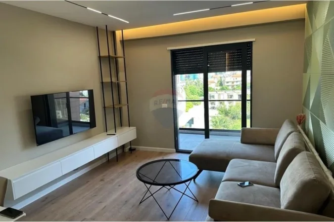 Tirane, jepet me qera apartament 2+1+Ballkon Kati 4, 109 m² 1.000 € (Oasis residence)