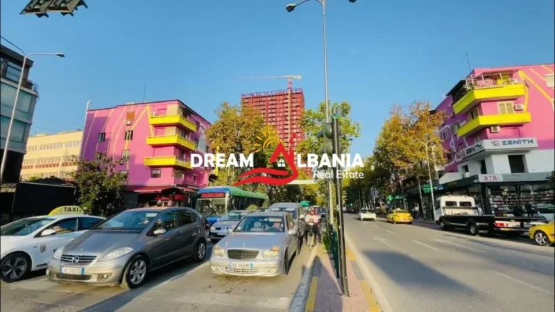 Tirane, shitet apartament 2+1 Kati 5, 94 m² 185.000 € (Prane rruges se Kavajes)