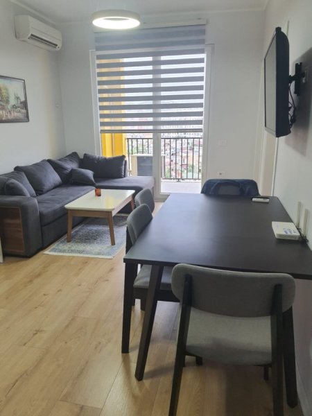 Tirane, jepet me qera apartament 2+1 Kati 6, 70 m² 450 € (Yzberisht)